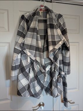 Matilda Jane Women’s Grey Plaid Open Front Belted Jacket